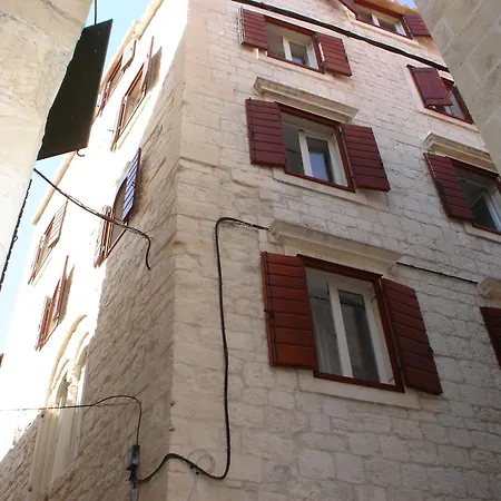 Sv. Petar شقة