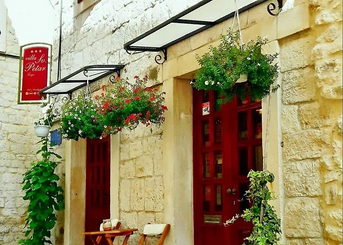 Daire Sv. Petar Trogir
