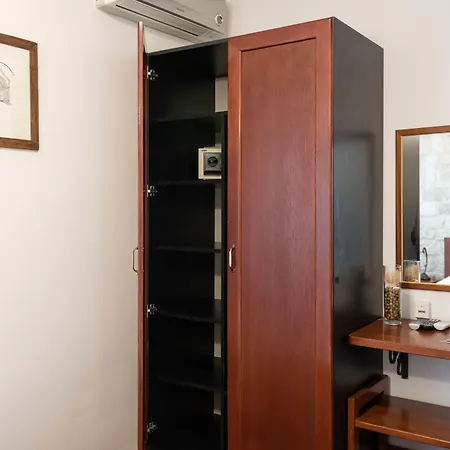 Sv. Petar Apartment *